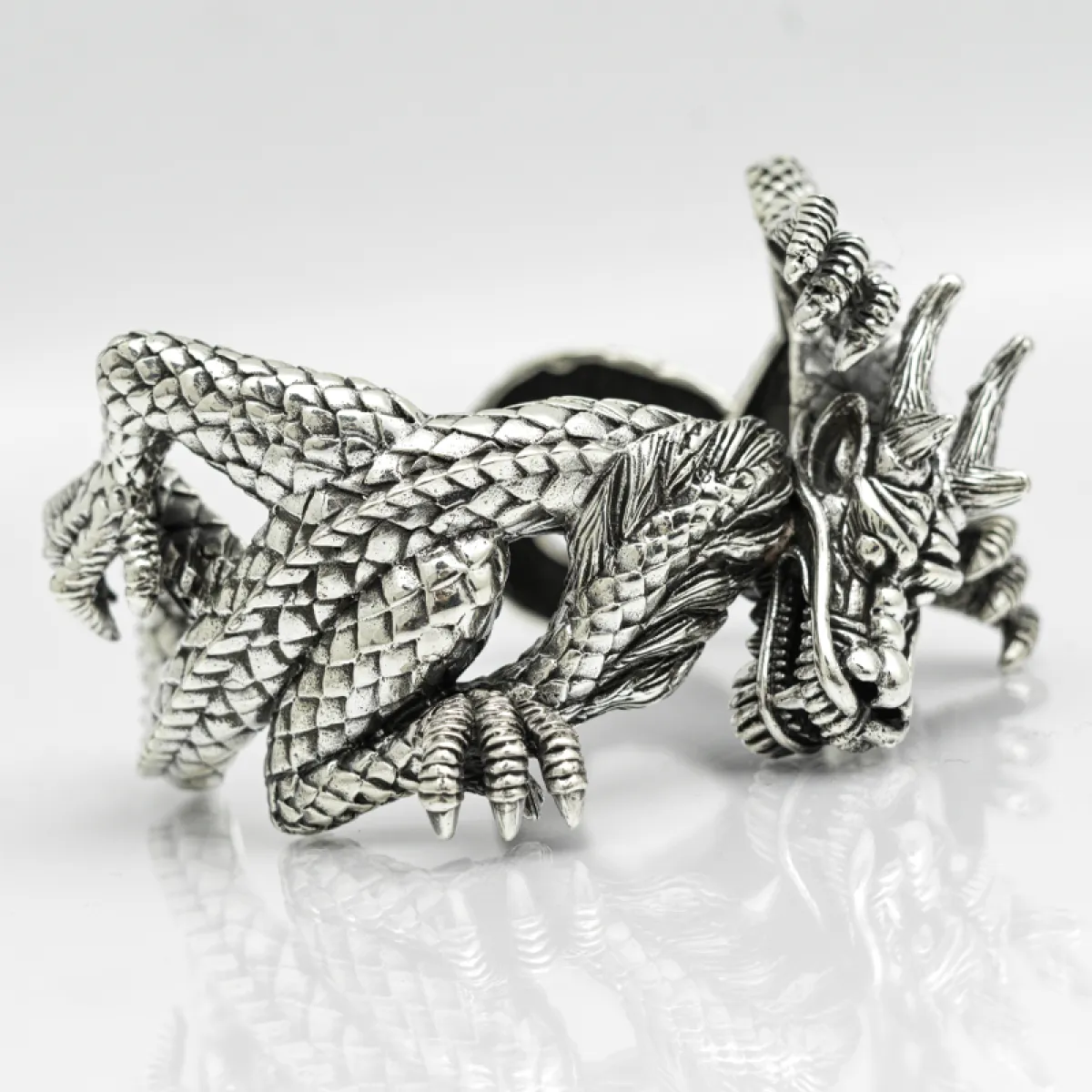 Bratara fixa dragon incolacit Argint