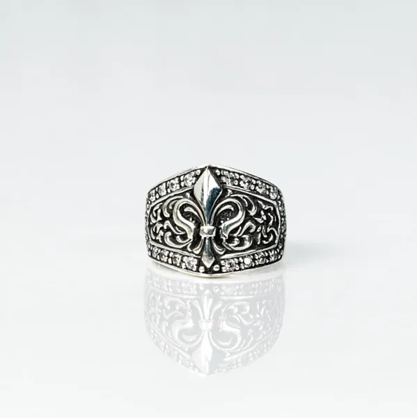 Inel lat fleur de lys c.z transparente Argint
