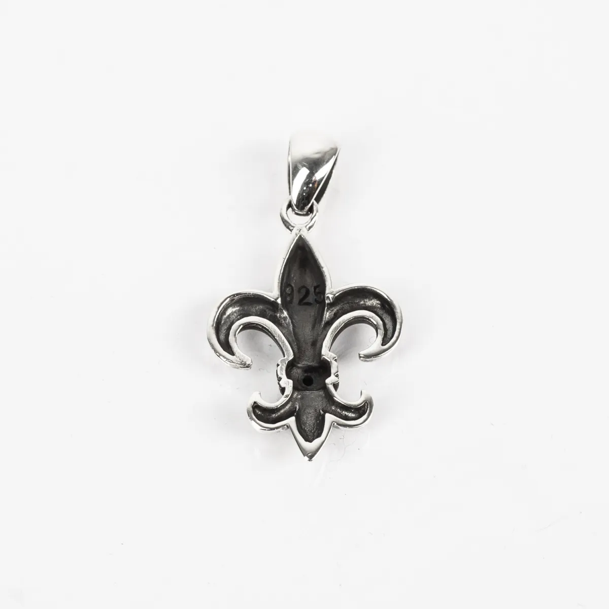 Pandantiv fleur de lys broderie s Argint