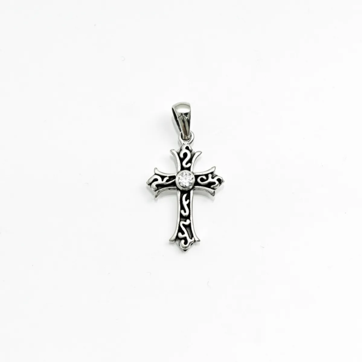 Pandantiv cruce gotica broderie s Argint