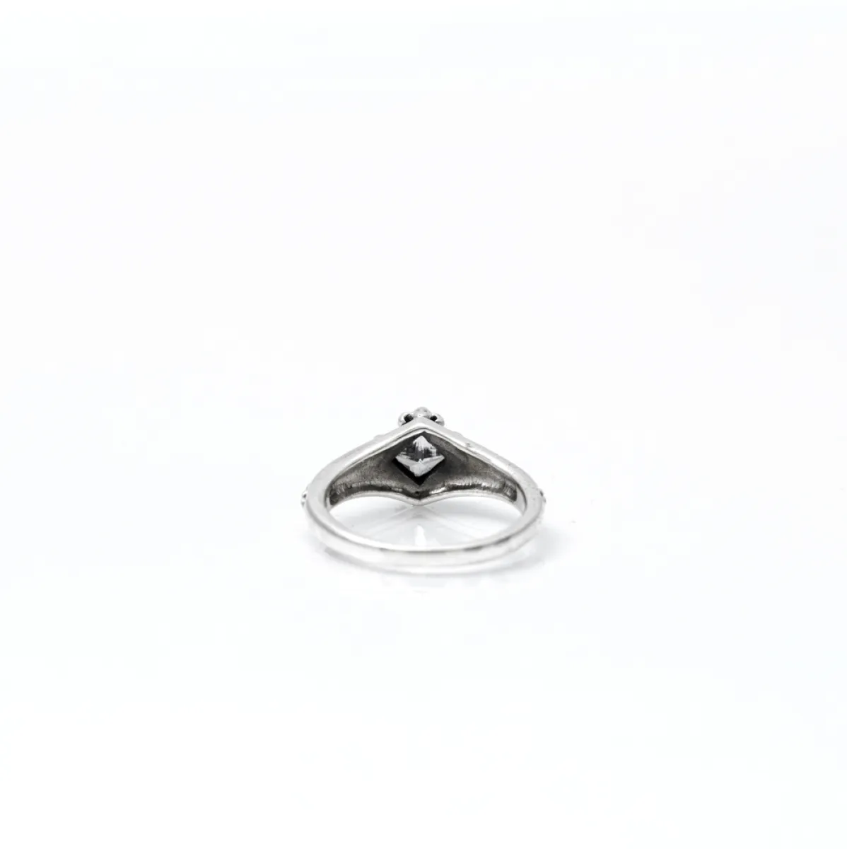 Inel gotic solitaire puncte transparent Argint