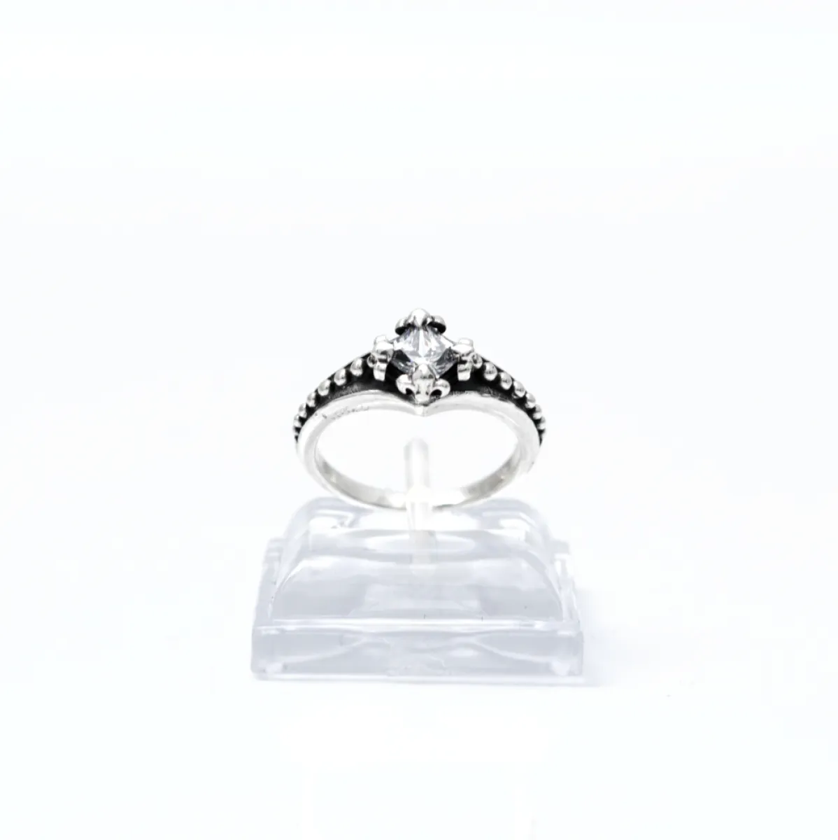 Inel gotic solitaire puncte transparent Argint
