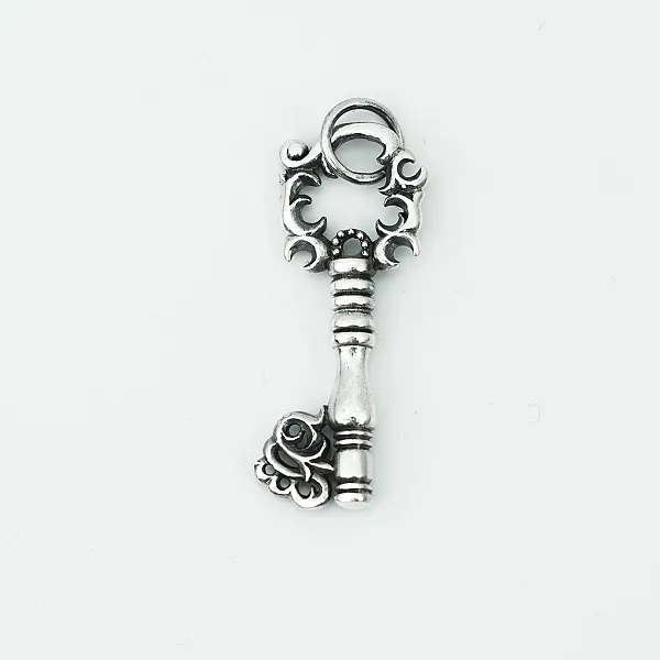 Pandantiv cheie gotica broderie Argint