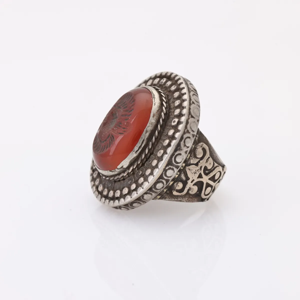 Inel Afghan vintage carneol puncte Argint