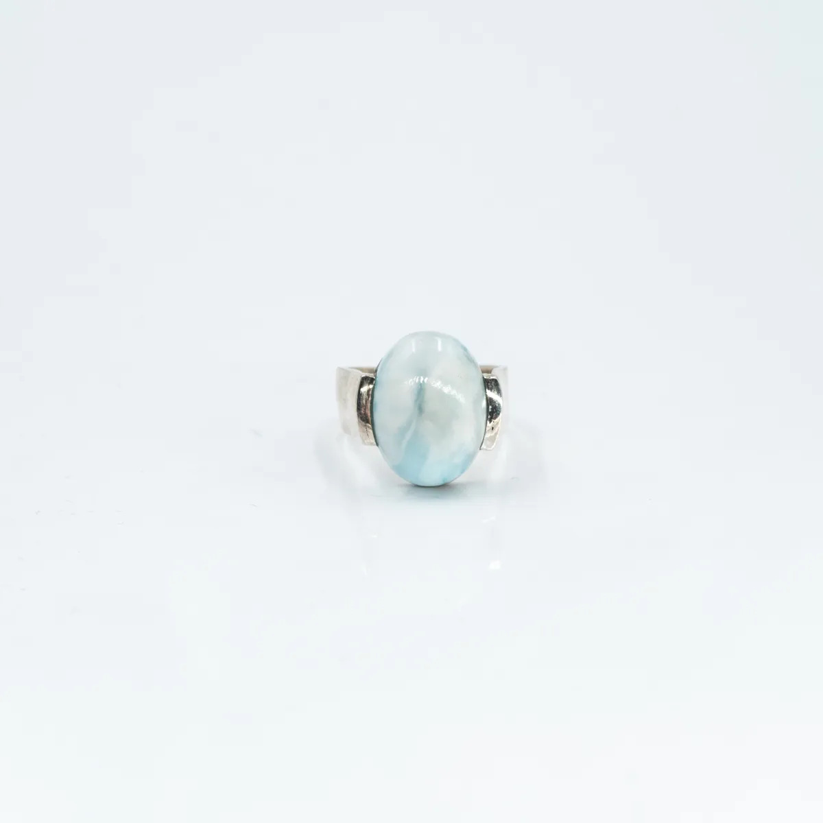 Inel oval simplu s larimar Argint