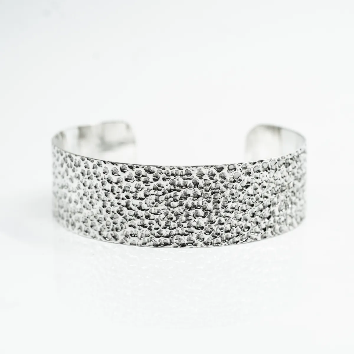 Bratara fixa hammered 20mm Argint