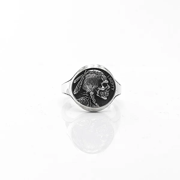 Inel rotund cap de mort indian Argint