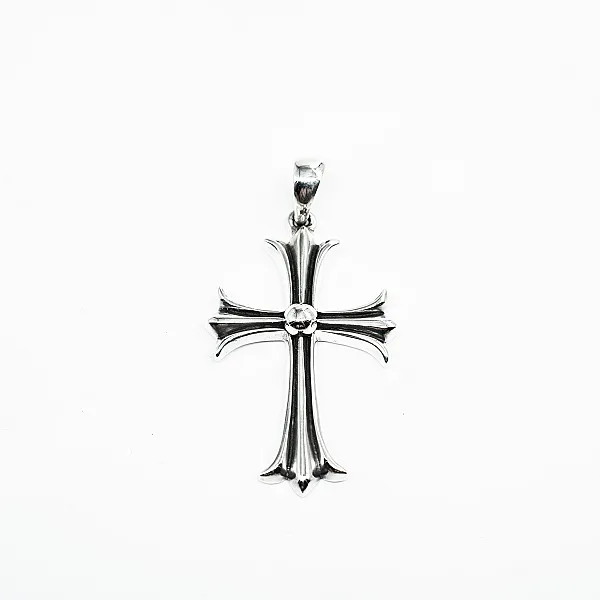 Pandantiv gotic cruce bulina L Argint