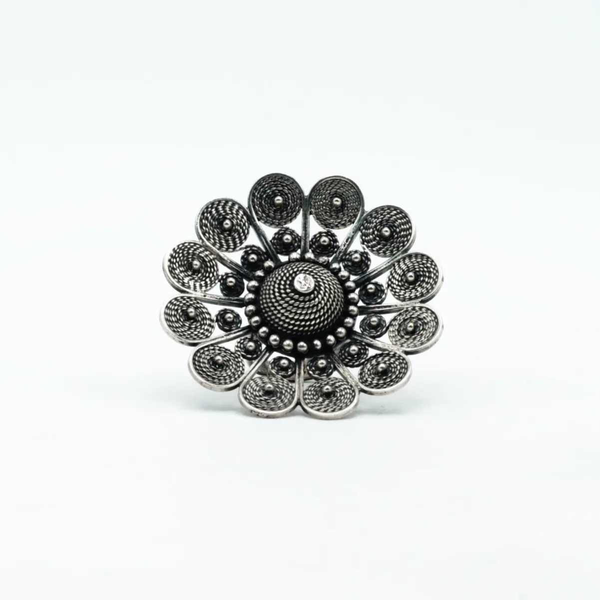 Inel disc floral India 5cm Argint