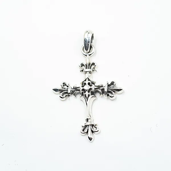 Pandantiv cruce fleur.de.lys s Argint